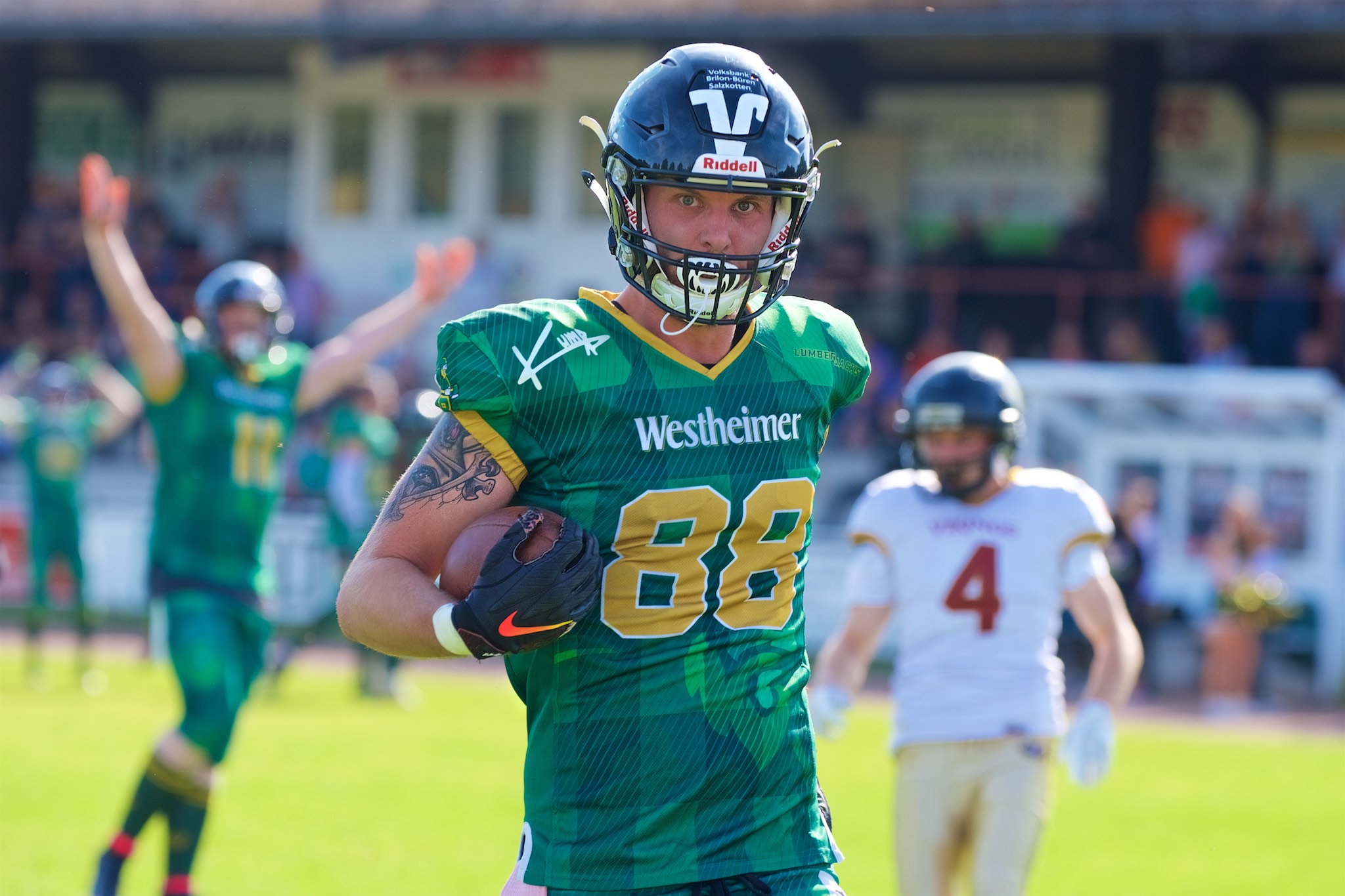 WR Marc-André Kleff (#88) mit dem ersten Touchdown im Spiel gegen die Vikings (Foto: Oliver Jungnitsch)